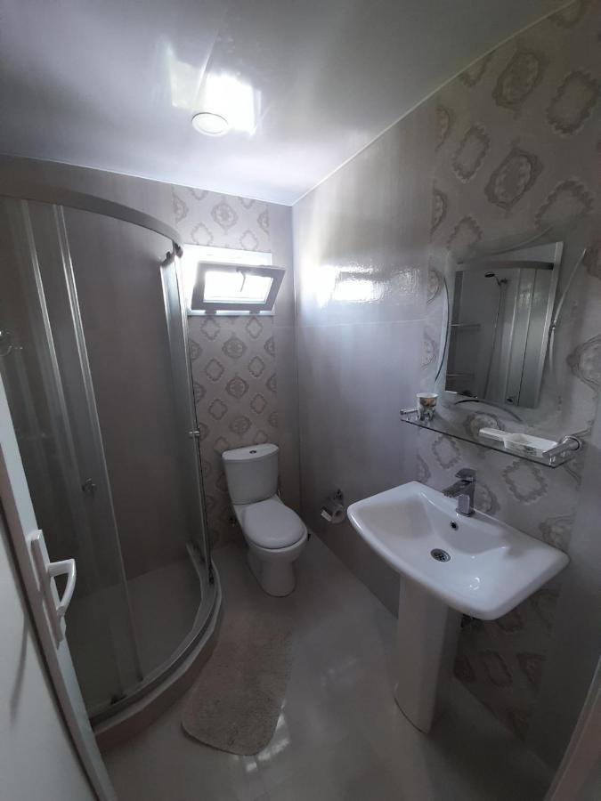 Hotel Kemeni Garden Batumi Exterior foto